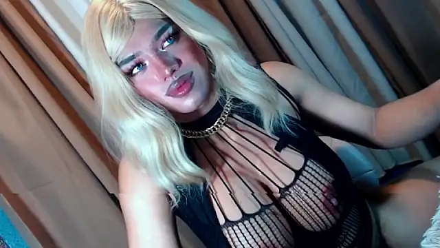 Snapshot of GoddessOFHUGEx chatting on 30, 9, 2025 GoddessOFHUGEx online show from 30, 9, 2025