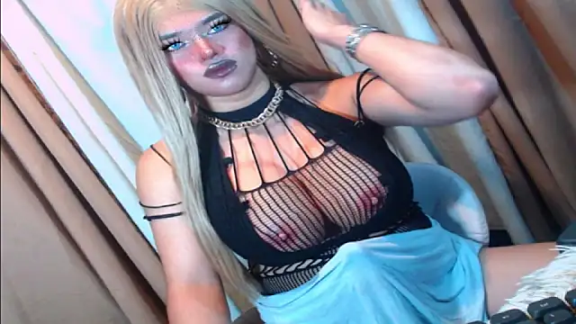 Snapshot of GoddessOFHUGEx chatting on 7, 10, 2025 GoddessOFHUGEx online show from 7, 10, 2025