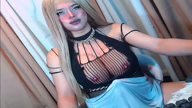 Snapshot of GoddessOFHUGEx chatting on 8, 10, 2025 GoddessOFHUGEx online show from 8, 10, 2025