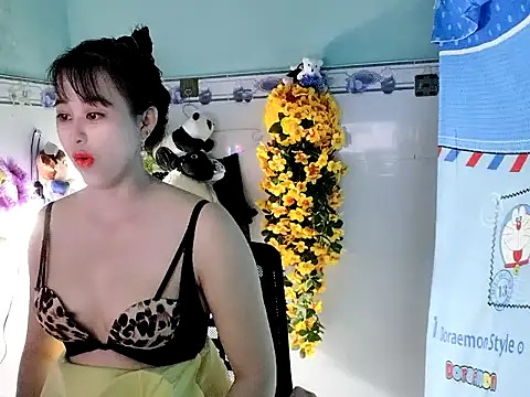 emgaixinhngoan online show from 10, 9, 2025