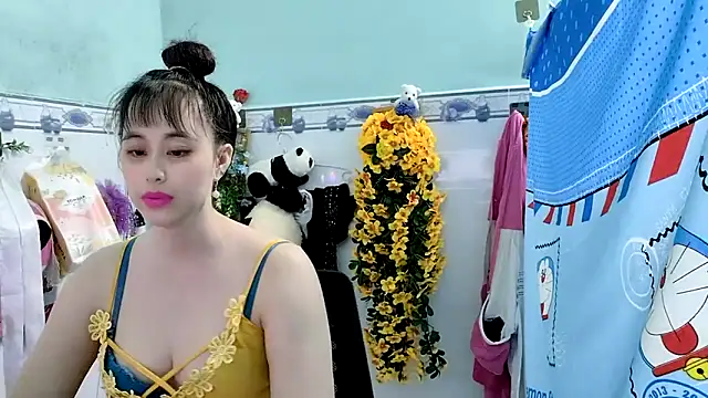 emgaixinhngoan online show from 18, 9, 2025