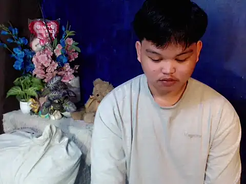 Reynelcock online show from 12, 4, 2026