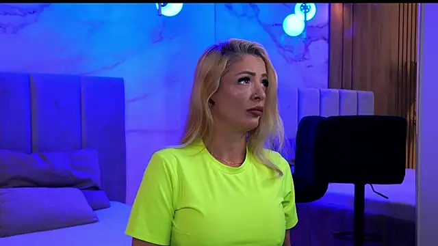 Izabellle02 online show from 24, 4, 2026