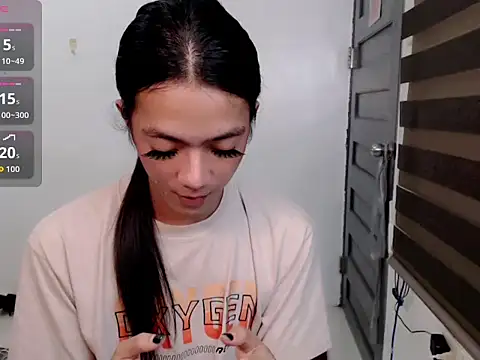 Snapshot of slimladyxoxo chatting on 11, 2, 2026 slimladyxoxo online show from 11, 2, 2026