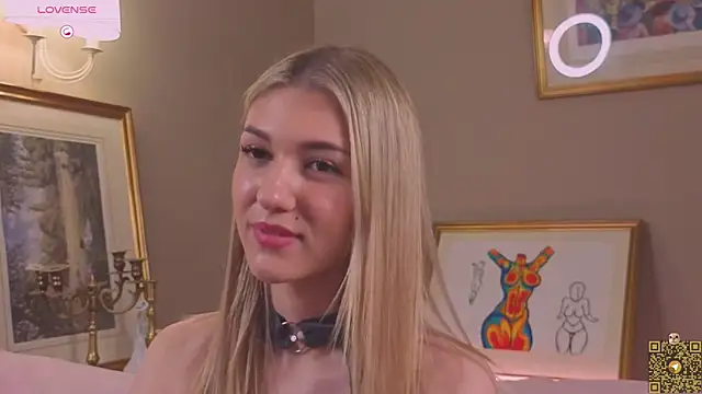 Snapshot of BeatrixGummer chatting on 1, 10, 2025 BeatrixGummer online show from 1, 10, 2025