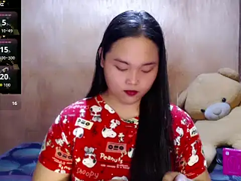 Snapshot of _Lylia chatting on 4, 6, 2026 Lylia online show from 4, 6, 2026