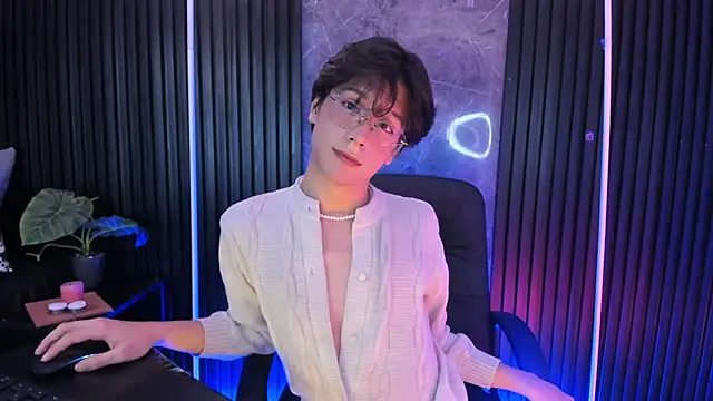 Snapshot of luixdust_ chatting on 13, 11, 2025 luixdust online show from 13, 11, 2025