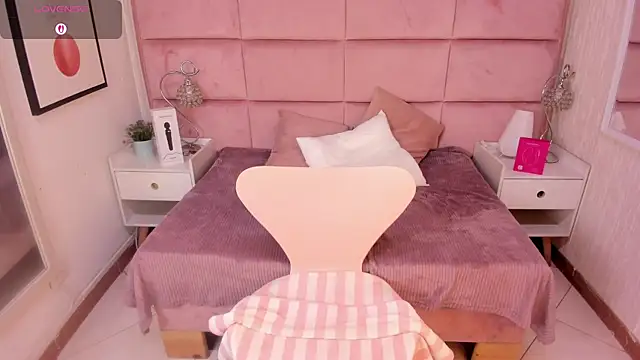 Janah Myers online show from 1, 10, 2025