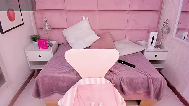 Janah Myers online show from 27, 10, 2025