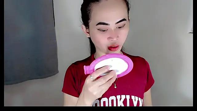 Snapshot of slutty_afina chatting on 24, 10, 2025 slutty afina online show from 24, 10, 2025