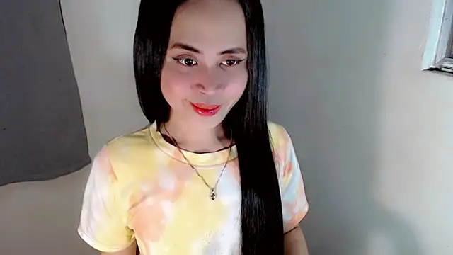 Snapshot of slutty_afina chatting on 25, 11, 2025 slutty afina online show from 25, 11, 2025