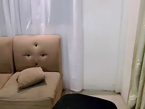 Snapshot of takemeinheaven25 chatting on 26, 9, 2025 takemeinheaven25 online show from 26, 9, 2025