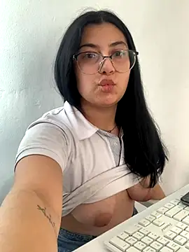 Velma star online show from 7, 10, 2025