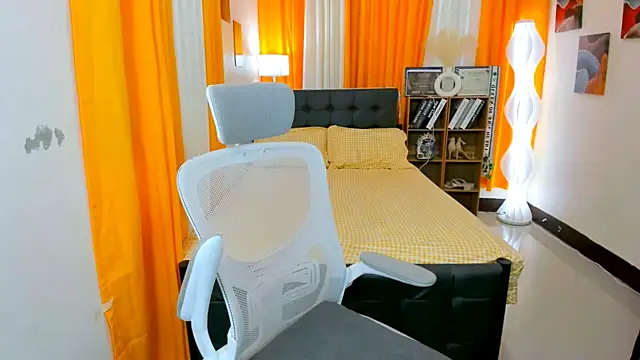 hotjessieempress online show from 21, 4, 2026