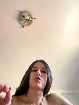 Isabelaa  online show from 13, 11, 2025