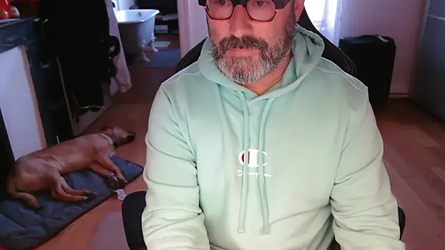 Hairyfred73 online show from 10, 10, 2025