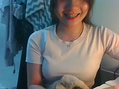 Snapshot of Linzly chatting on 13, 9, 2025 Linzly online show from 13, 9, 2025