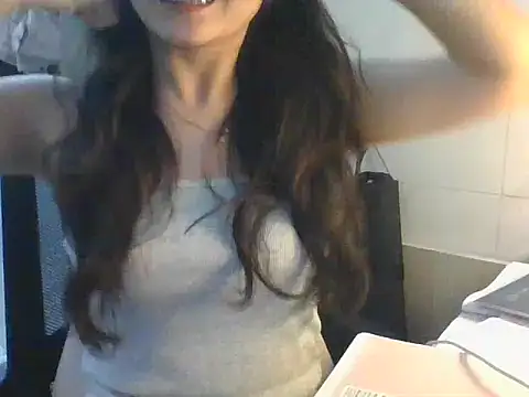 Snapshot of Linzly chatting on 9, 10, 2025 Linzly online show from 9, 10, 2025