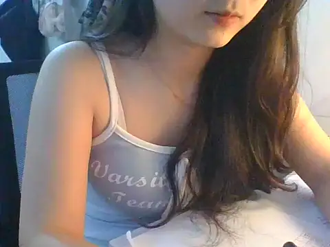 Snapshot of Linzly chatting on 11, 10, 2025 Linzly online show from 11, 10, 2025