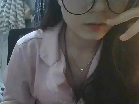 Snapshot of Linzly chatting on 23, 10, 2025 Linzly online show from 23, 10, 2025