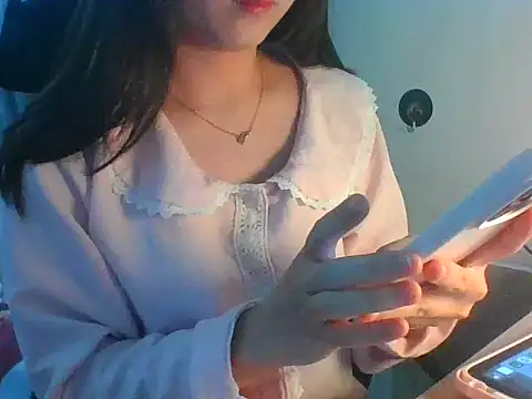 Snapshot of Linzly chatting on 21, 11, 2025 Linzly online show from 21, 11, 2025