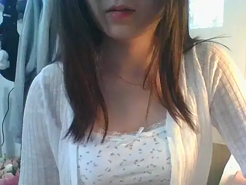 Snapshot of Linzly chatting on 23, 11, 2025 Linzly online show from 23, 11, 2025