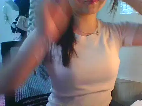 Snapshot of Linzly chatting on 30, 11, 2025 Linzly online show from 30, 11, 2025