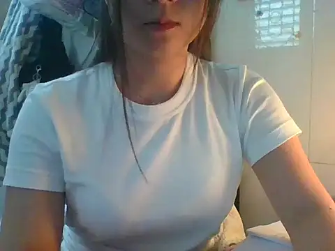 Snapshot of Linzly chatting on 27, 3, 2026 Linzly online show from 27, 3, 2026