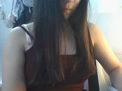 Snapshot of Linzly chatting on 29, 4, 2026 Linzly online show from 29, 4, 2026