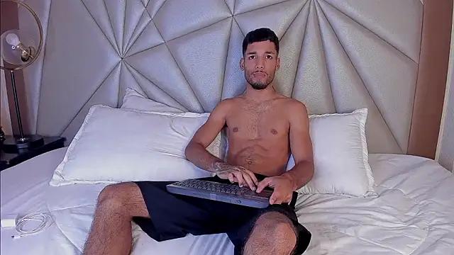 Thiagoferreti online show from 25, 2, 2026