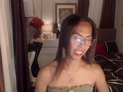 Nathalieheartt online show from 8, 6, 2026