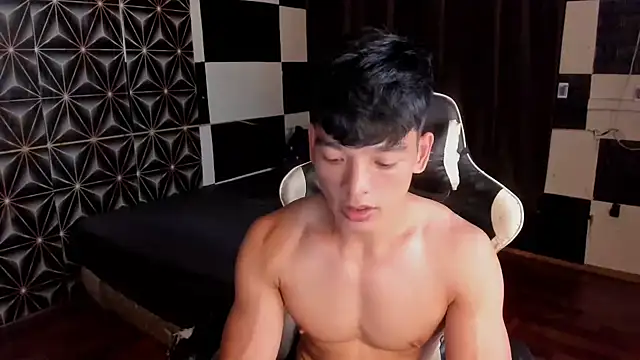 Snapshot of AsianHotBODYY chatting on 4, 12, 2025 AsianHotBODYY online show from 4, 12, 2025