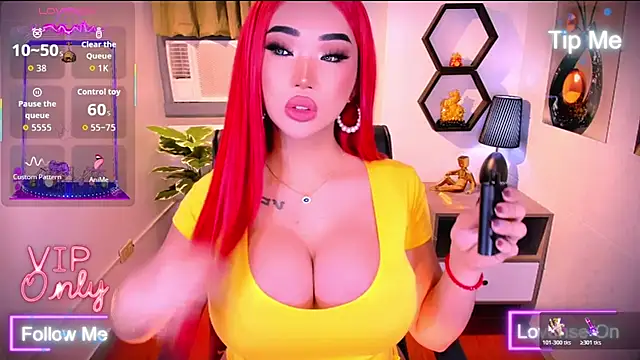 TriciaCumLoader online show from 23, 4, 2026