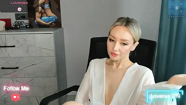 MinaDiamondd online show from 15, 11, 2025