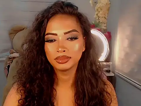 Snapshot of KathRouge chatting on 9, 10, 2025 KathRouge online show from 9, 10, 2025