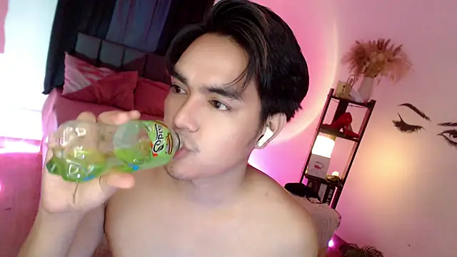 Snapshot of JakeXolsen chatting on 10, 9, 2025 JakeXolsen online show from 10, 9, 2025