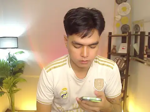 Snapshot of JakeXolsen chatting on 25, 10, 2025 JakeXolsen online show from 25, 10, 2025