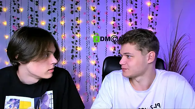 Snapshot of lucas_long_ chatting on 4, 10, 2025 lucas long online show from 4, 10, 2025