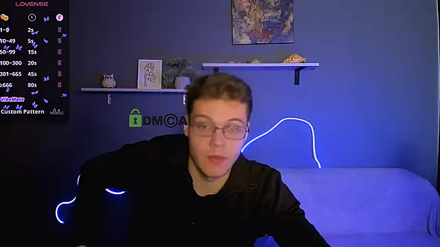 Snapshot of lucas_long_ chatting on 13, 10, 2025 lucas long online show from 13, 10, 2025