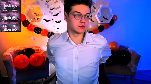 Snapshot of lucas_long_ chatting on 26, 10, 2025 lucas long online show from 26, 10, 2025