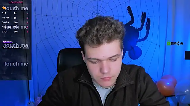 Snapshot of lucas_long_ chatting on 27, 10, 2025 lucas long online show from 27, 10, 2025