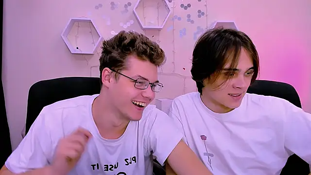 Snapshot of lucas_long_ chatting on 9, 11, 2025 lucas long online show from 9, 11, 2025