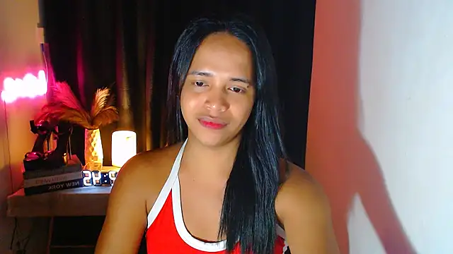 Lorainnelustts online show from 1, 12, 2025