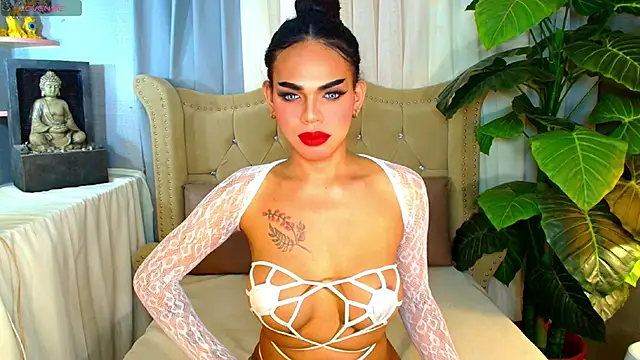 MochaliciousTransOnTop online show from 27, 9, 2025