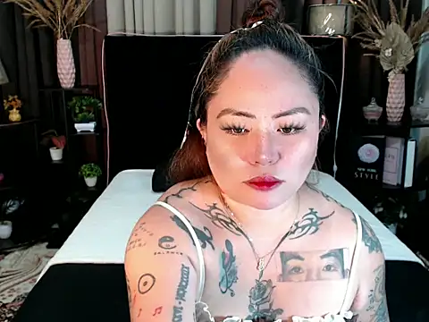 EstellaStarXxx online show from 18, 4, 2026