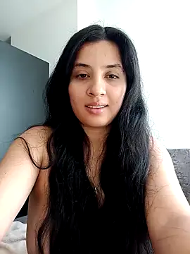 Snapshot of VALENTINA_ROUSE_ chatting on 14, 11, 2025 VALENTINA ROUSE online show from 14, 11, 2025