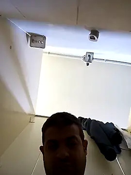 hassan8111 online show from 25, 4, 2026