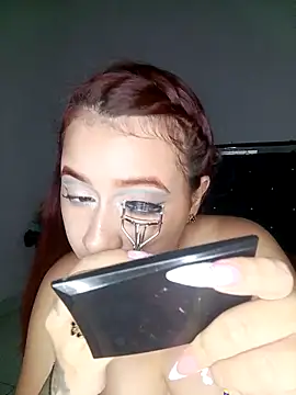 Chloe Sky love online show from 22, 4, 2026