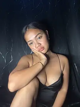 Lovingyou143xx online show from 24, 5, 2026
