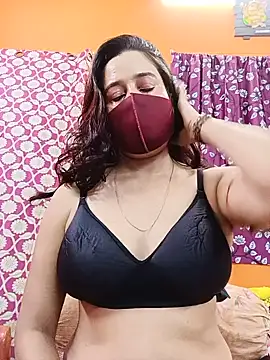 Hotpuja25 online show from 25, 7, 2026